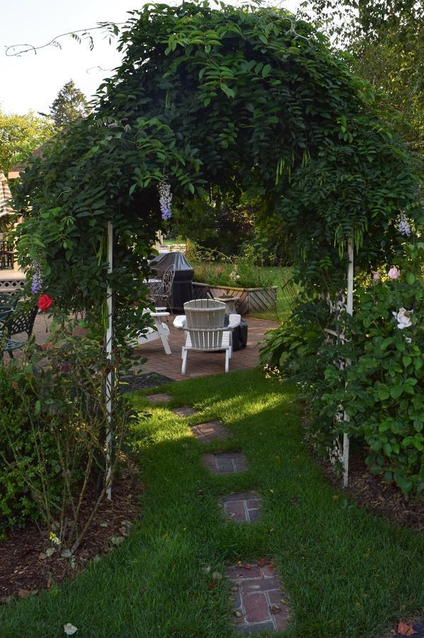 The Lamplighter Bed & Breakfast Of Ludington Extérieur photo
