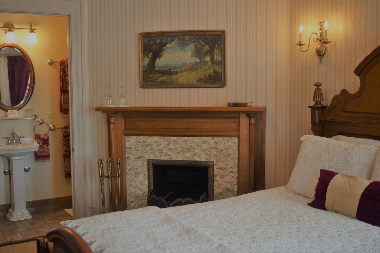 The Lamplighter Bed & Breakfast Of Ludington Extérieur photo