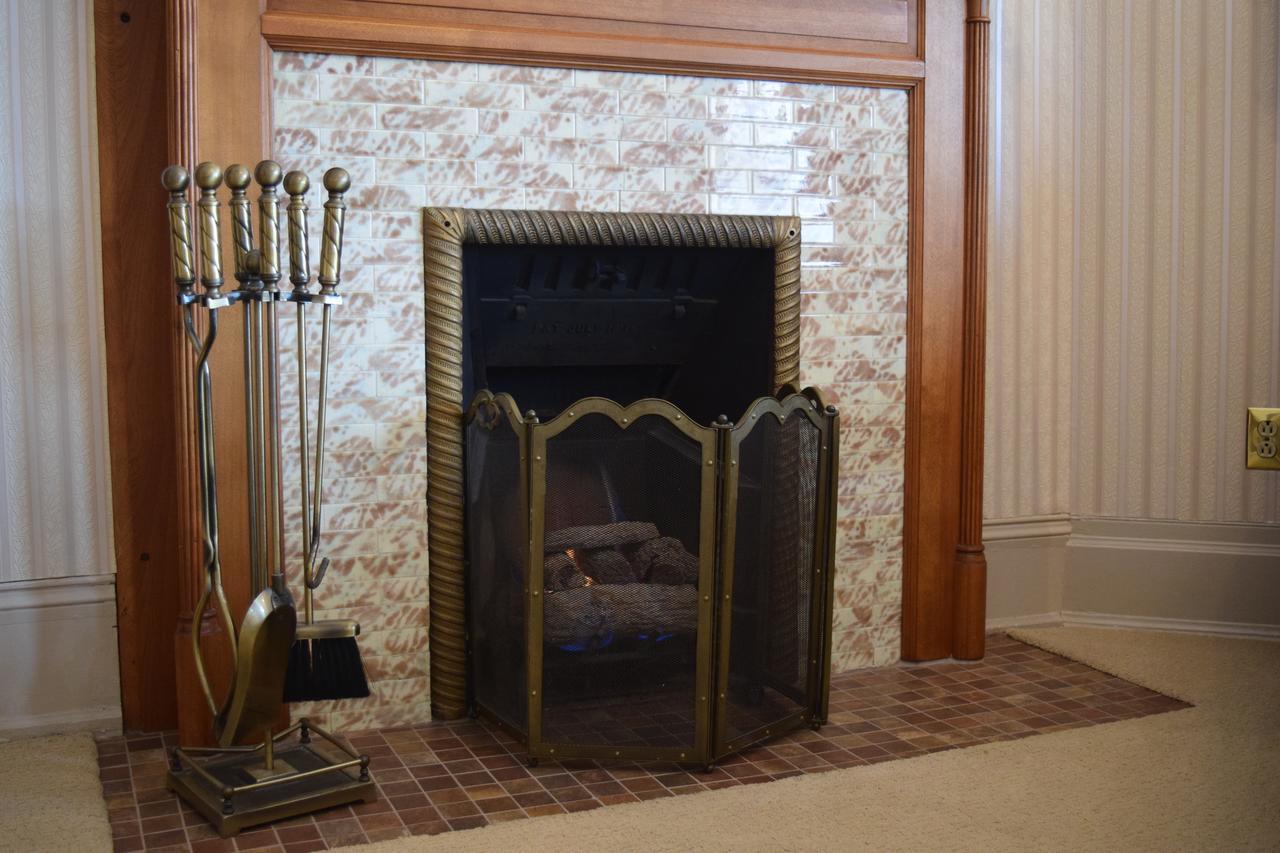 The Lamplighter Bed & Breakfast Of Ludington Extérieur photo