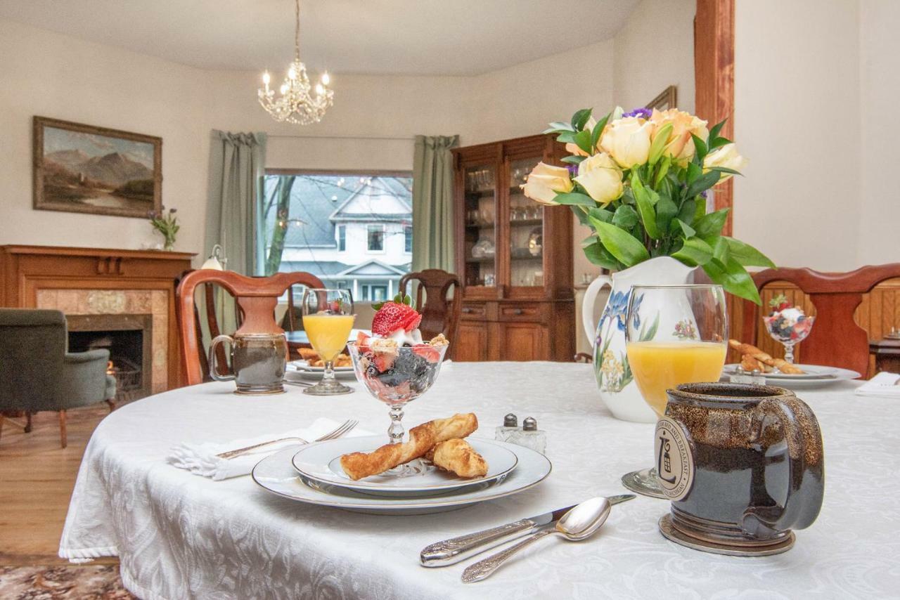 The Lamplighter Bed & Breakfast Of Ludington Extérieur photo