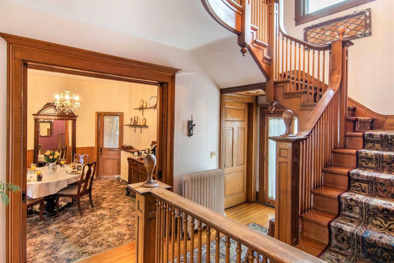 The Lamplighter Bed & Breakfast Of Ludington Extérieur photo