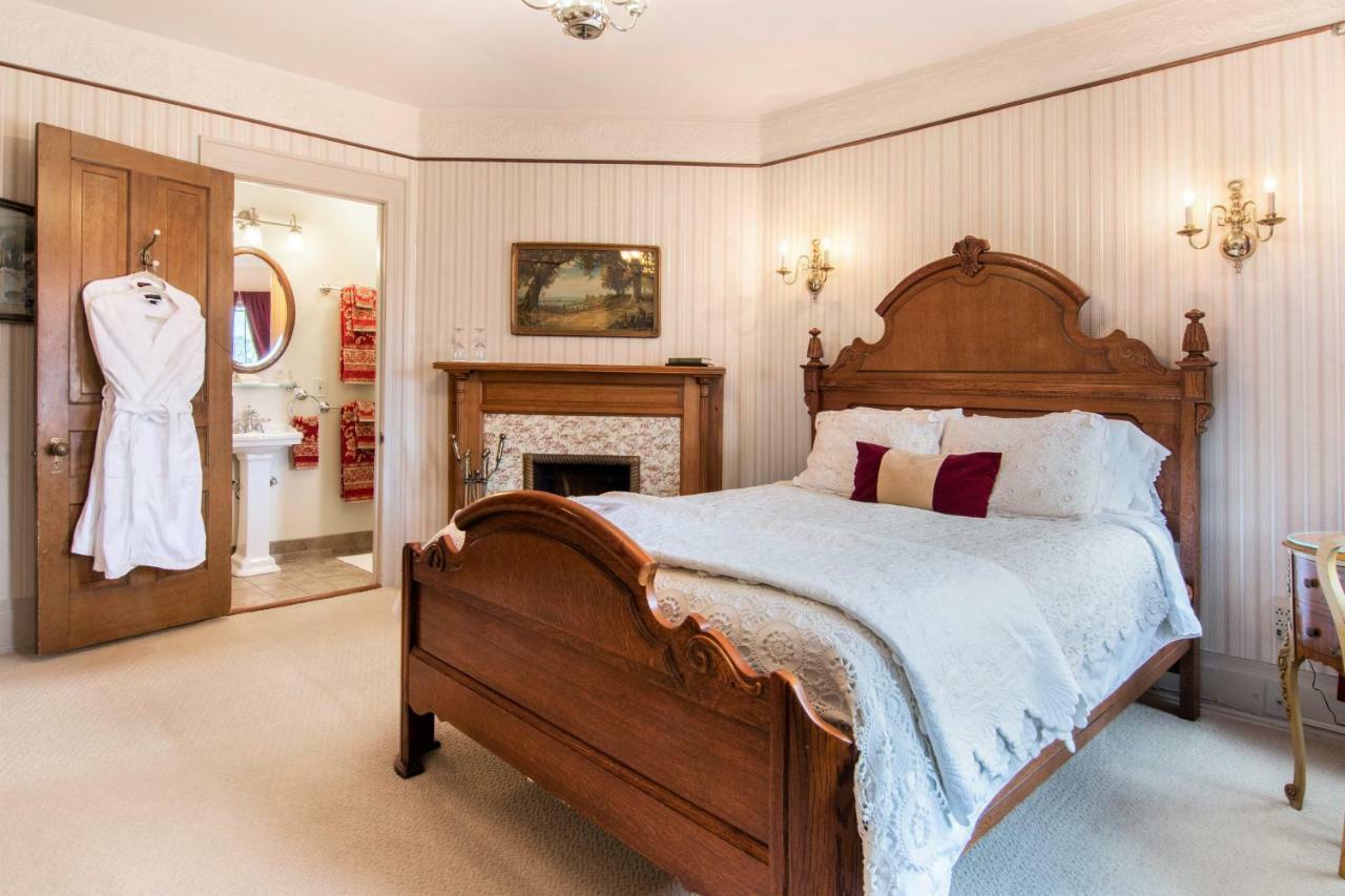 The Lamplighter Bed & Breakfast Of Ludington Extérieur photo